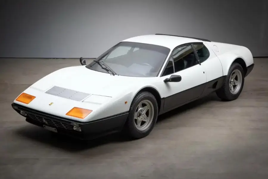 Ferrari clássico legalizado pela Legaliza na Hora